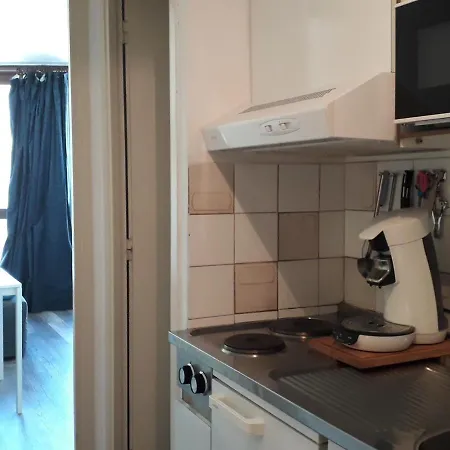 Pied Des Pistes A - Cote 2000, 4 Pers. Avec Ascenseur Et Equipements Complets - Fr-1-689-92 Apartment *